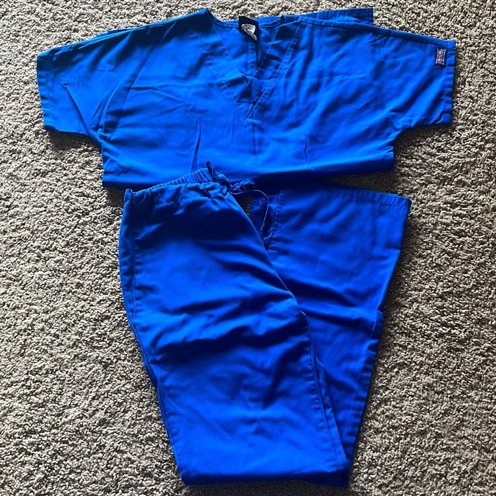 Cherokee blue scrub set